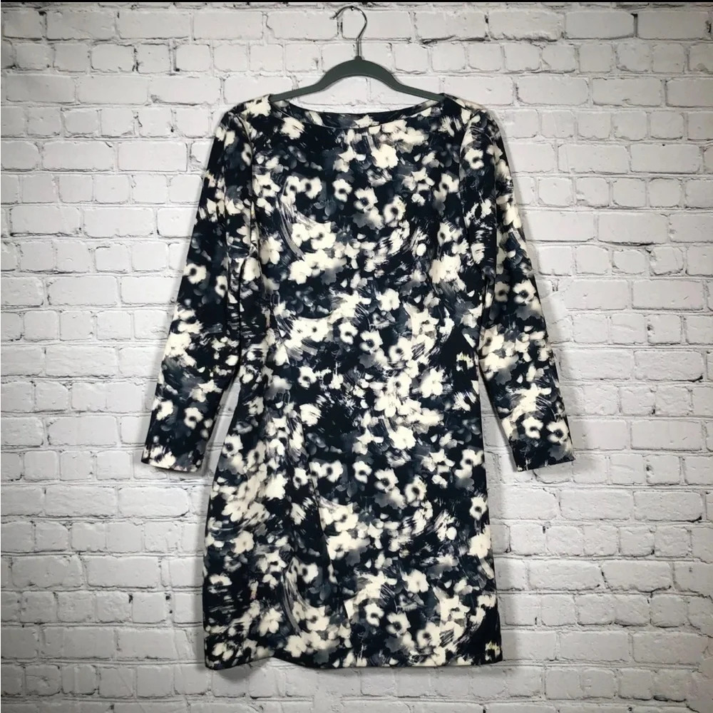 Zara Floral print dress, Size Medium, Very Good Condition